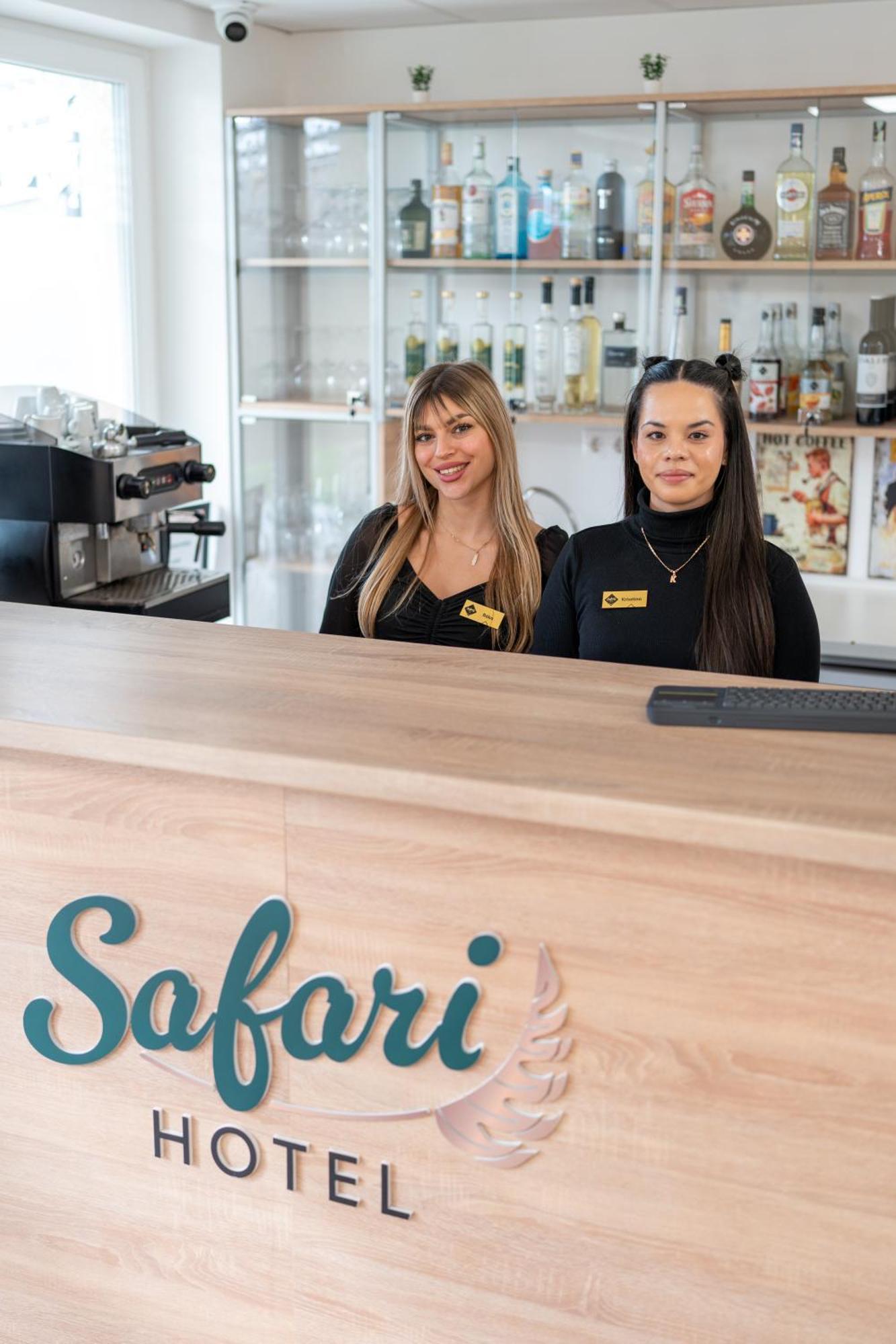 Safari Hotel Szeged Extérieur photo